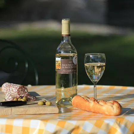 La Colle En Provence Main House Hébergement de vacances *